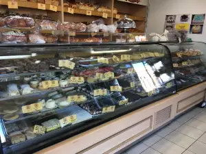 Penguin Country Bakehouse