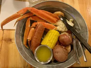 Feed Bin Cafe'