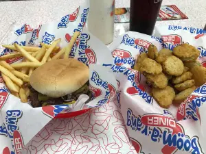 Boomarang Diner