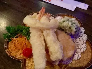 Kume Japanese Sushi and Steakhouse