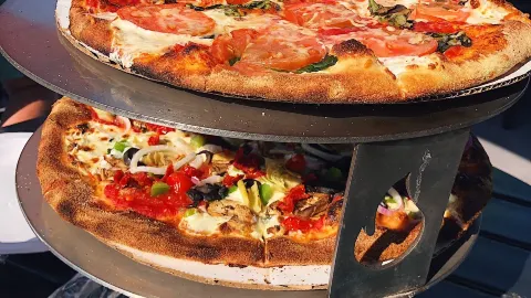 Pictured Rocks Pizza in 머니싱