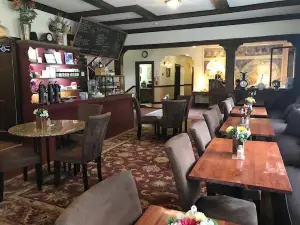 Cafe & A'more