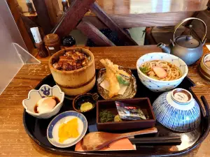 峠の茶寮 みわ屋（道の駅 志野・織部）
