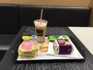 マクドナルド ５８号嘉手納店