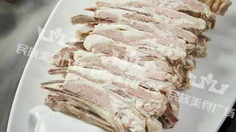 民族美食广场·清真特色菜 in หนิงเซียะ