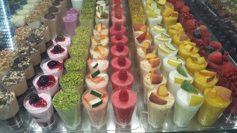 Oui, Jelato in Nice