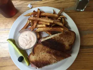 Two Rivers Bar & Cafe