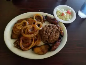 El Gallo Pinto