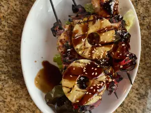 Oakhurst Grill & Whiskey 41 Lounge