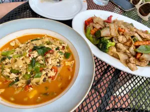 Laan-Xang Cafe