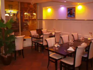 Sethu Curry House