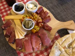 Pizzeria La Caveja