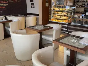 Costa Cafe