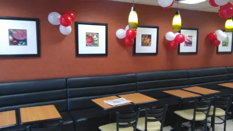Subway Fatehabad Road in Agra