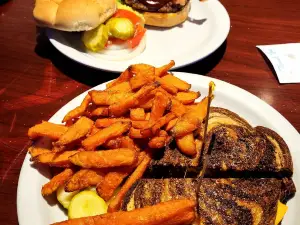 J & L Cafe