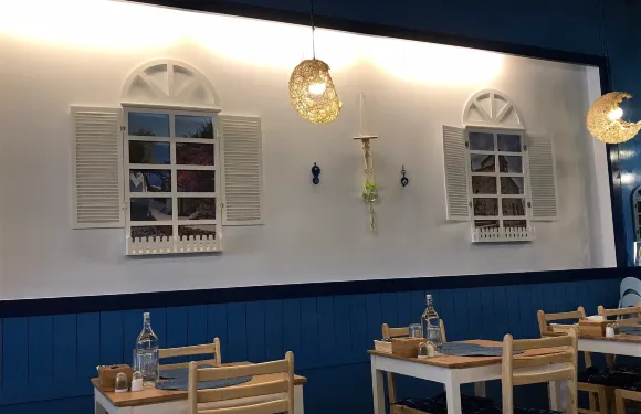 Oia Greek Taverna 伊亞希臘小館