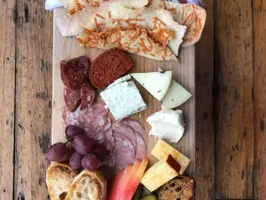 1913 Restaurant & Wine Bar