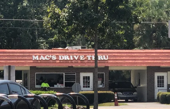 Mac's Drive Thru