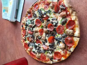 Christianos Pizza