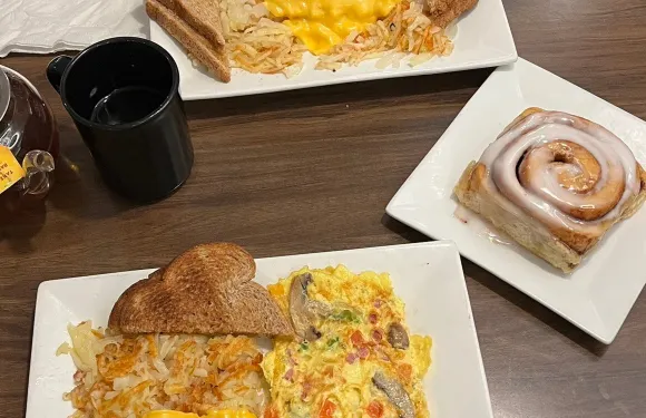 Dyersville Family Restaurant