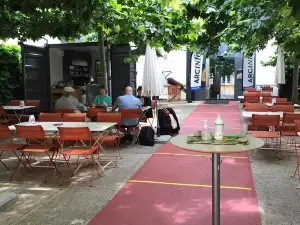 Chez Max et Meuron