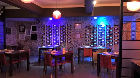 Nikko Seafood and Sushi in Конкон