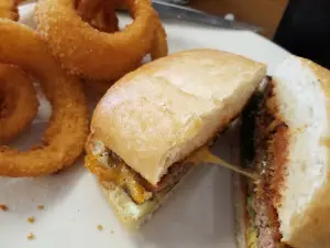 The Elgin Station Grill and Bar