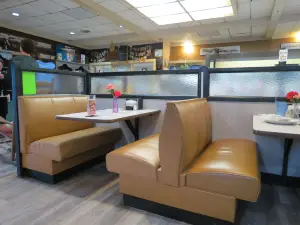 Hometown Grill and Buffet