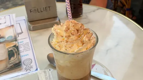 Le Grand Café in Serignan