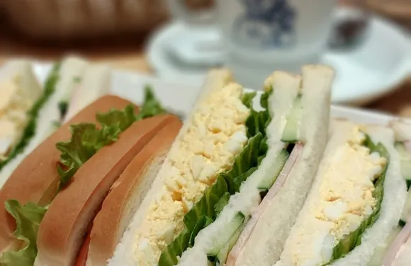 Komeda Coffee（名古屋Esca商店）