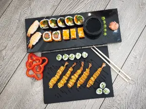 Lux Sushi