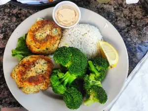 CP Shuckers Cafe & Raw Bar