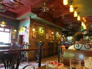 Art cafe