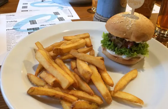 Giles burger bistro