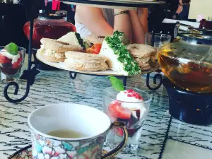 McHugh Tea Room & Gifts