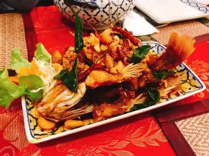 Tamnak Thai Restaurant