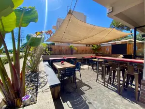 Bistro 37