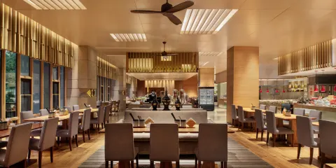 雲投喜來登大酒店·盛宴標幟餐廳