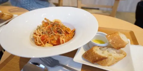 Zen Shop & Cafe