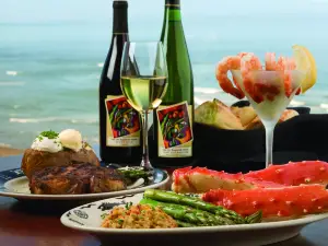 Fathoms Restaurant & Bar