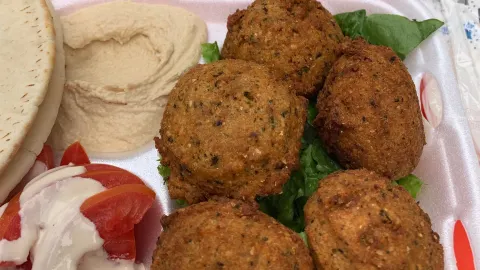 Lamajoon Mediterranean in คอมเมิร์ซ