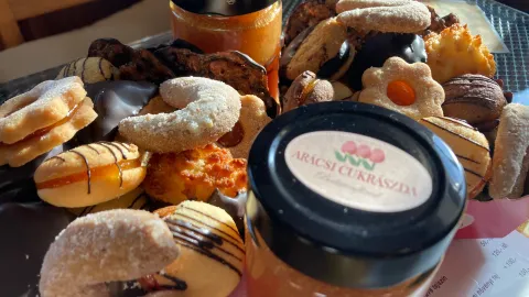Arácsi Patisserie in Balatonfured