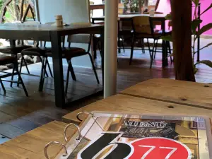 Bistro 77