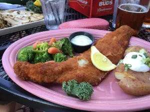 Adventures Restaurant & Pub Siren