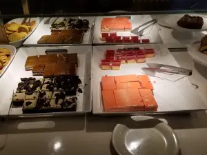 Great Wall Super Buffet