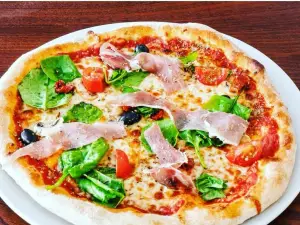 Bella Napoli Italian Restaurant & Pizzeria