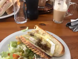 Chives Cafe