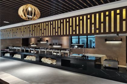 光雾山明宇豪雅酒店全景餐厅