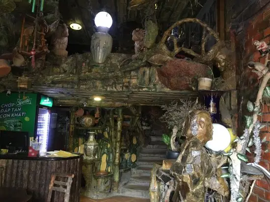 Duong Len Trang (Cafe Tram Mai)