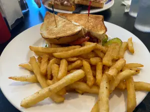 The Five & Dime Diner